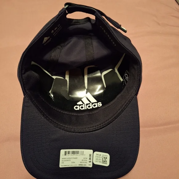 Adidas NWT Women's Aeroready Black Hat Adjustable Strap - Picture 2 of 4